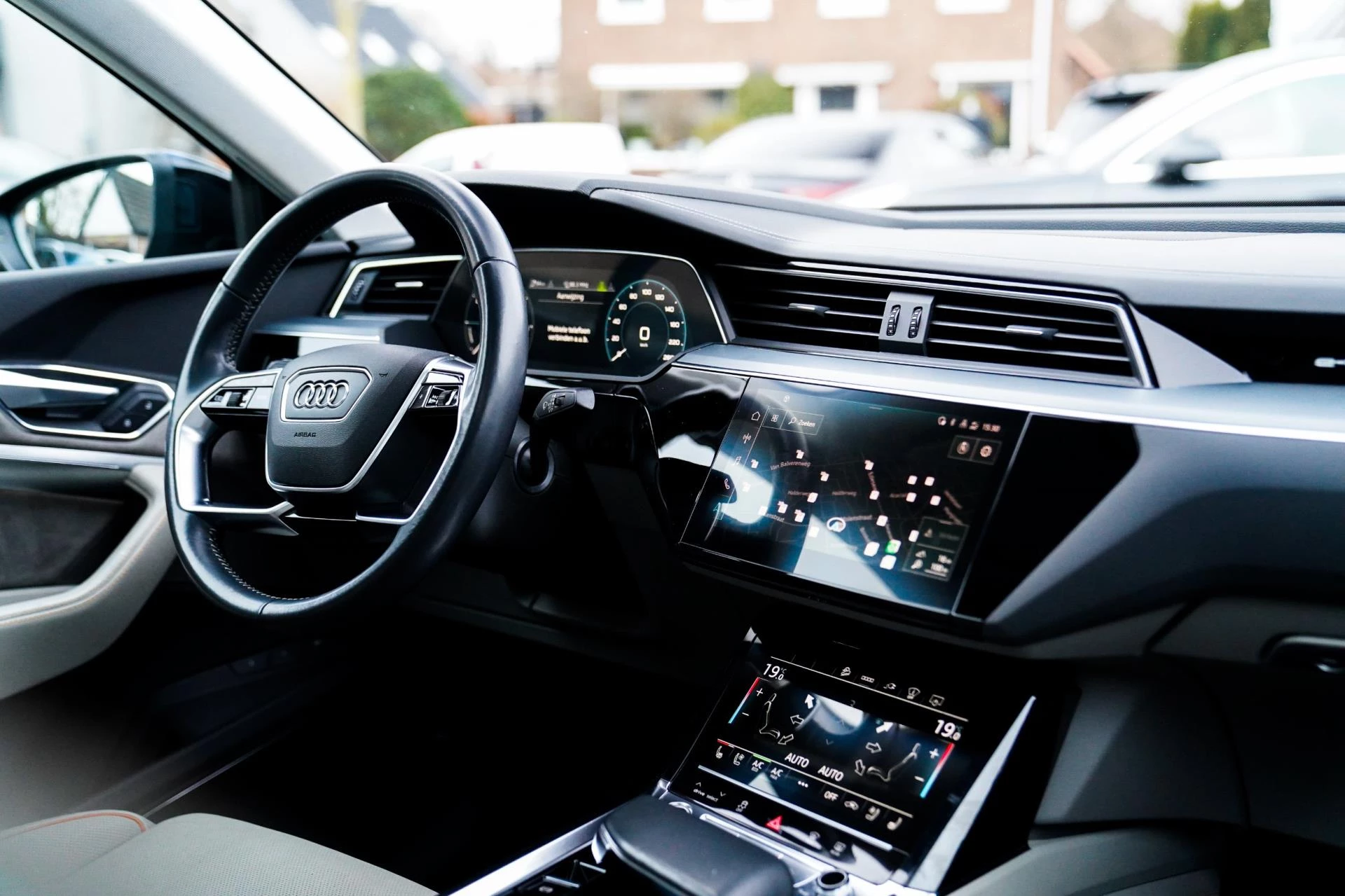 Hoofdafbeelding Audi e-tron