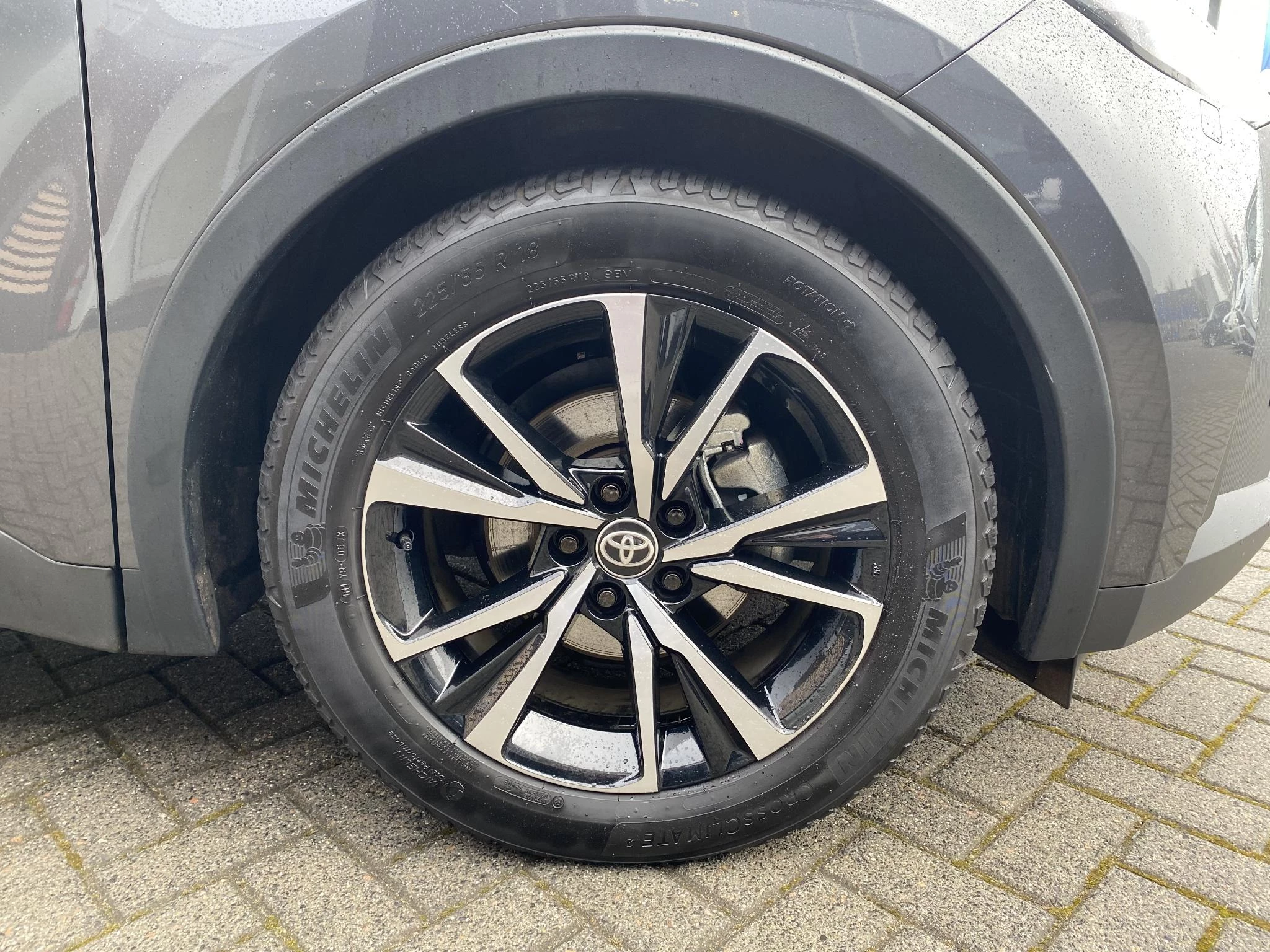 Hoofdafbeelding Toyota C-HR