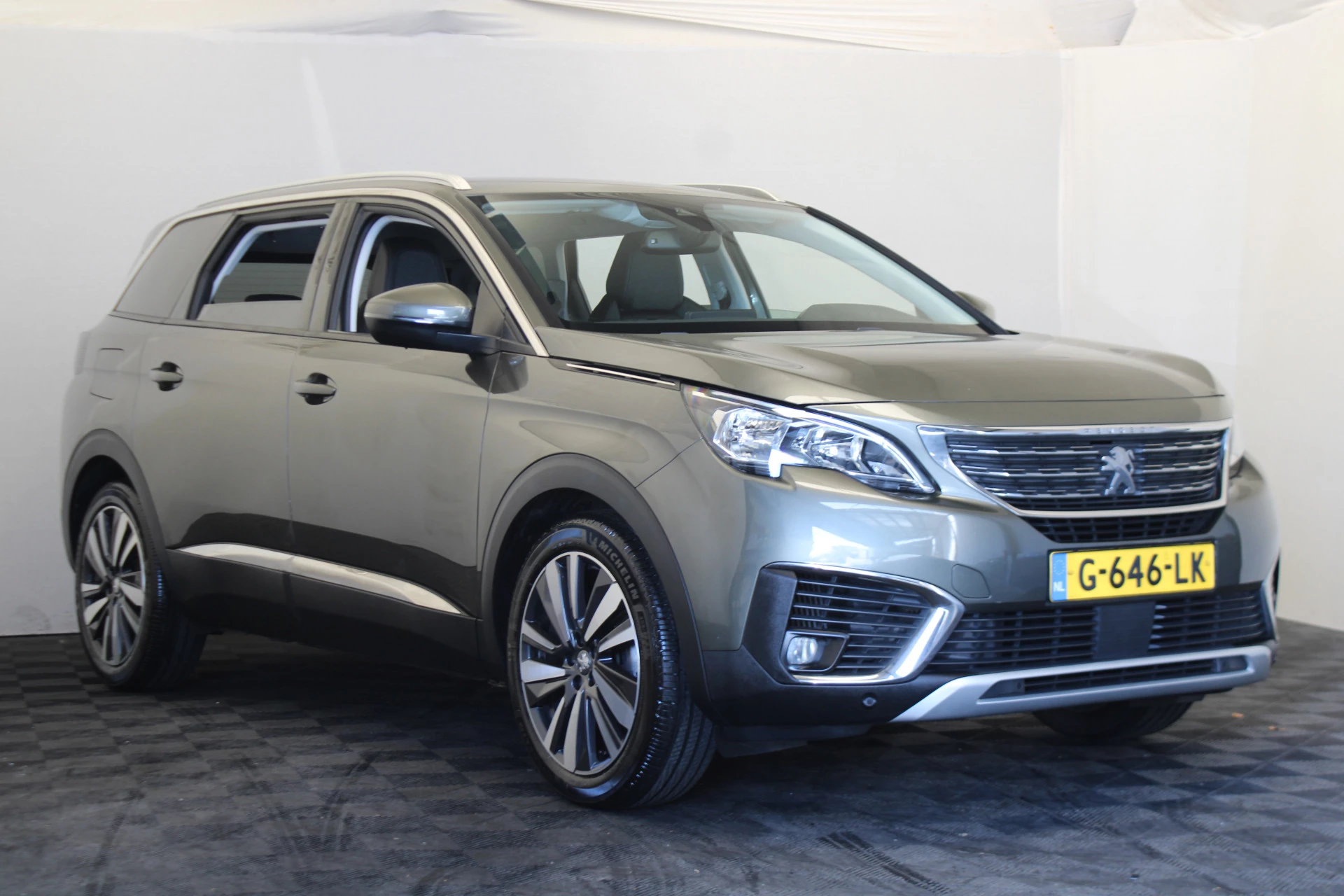 Hoofdafbeelding Peugeot 5008