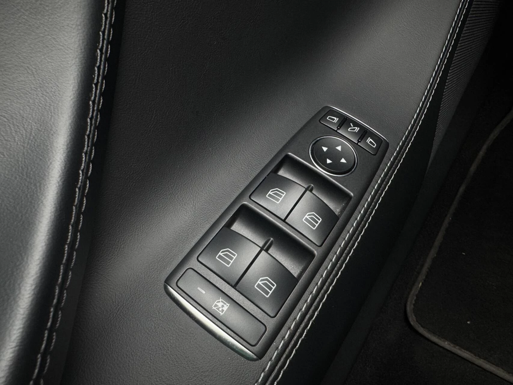 Hoofdafbeelding Tesla Model S