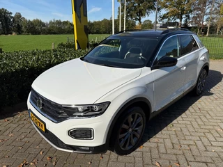 Hoofdafbeelding Volkswagen T-Roc Volkswagen T-Roc 1.5 TSI DSG7 Sport ACC / Virtual / Carplay