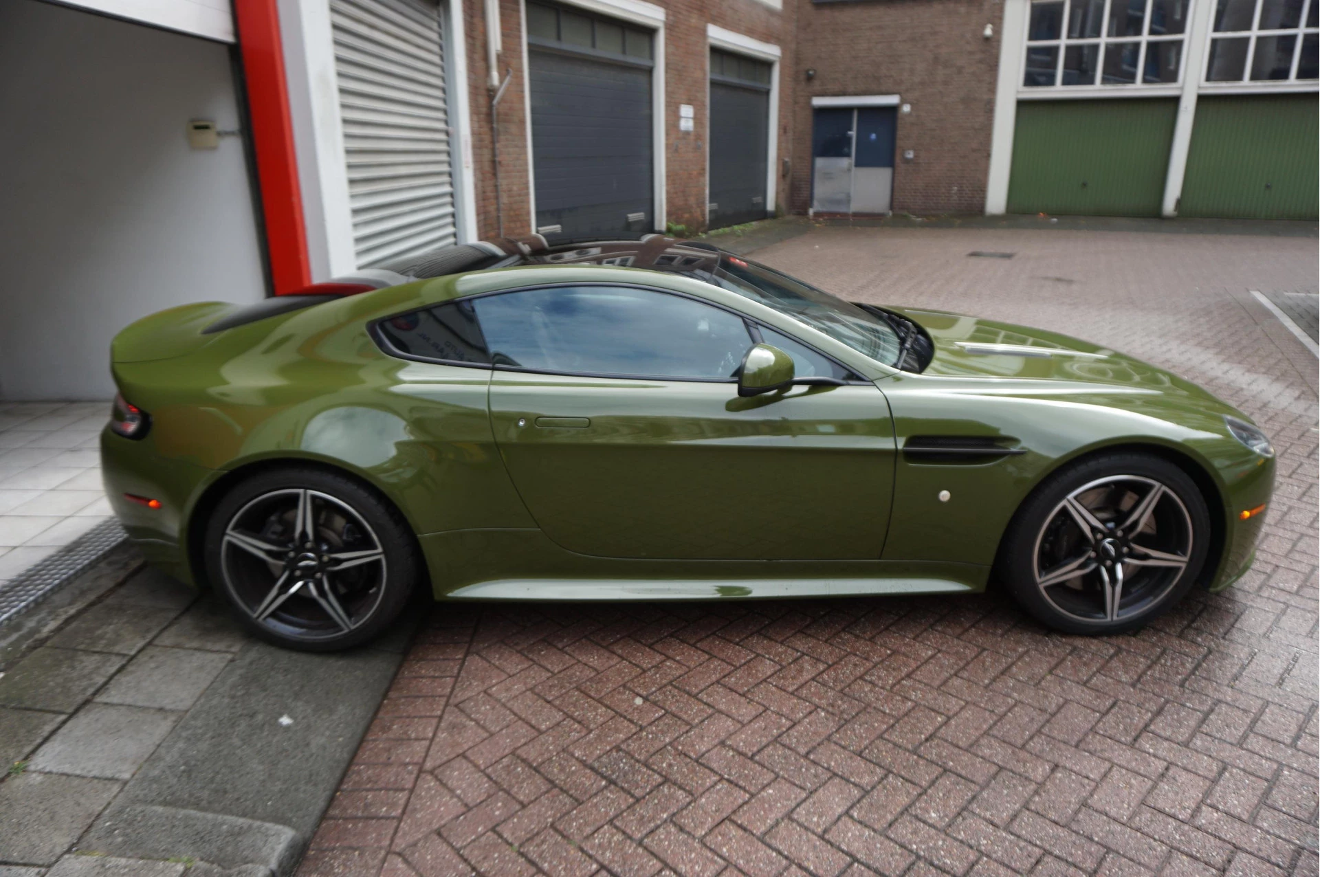 Hoofdafbeelding Aston Martin V8 Vantage