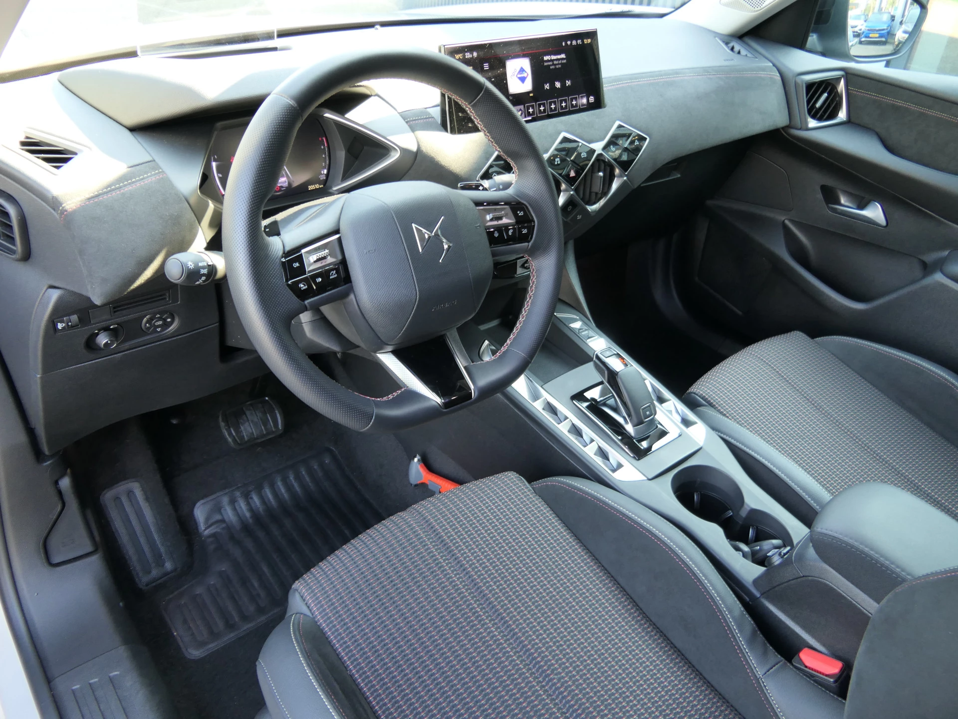 Hoofdafbeelding DS DS 3