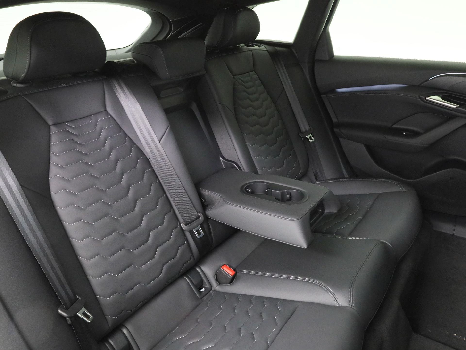 Hoofdafbeelding Audi A6 Avant e-tron