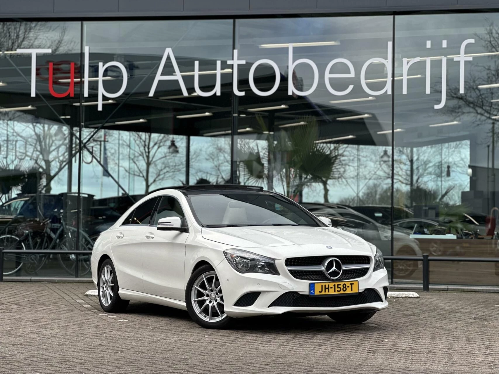 Hoofdafbeelding Mercedes-Benz CLA