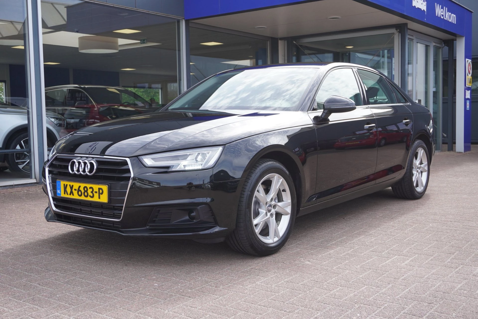 Hoofdafbeelding Audi A4