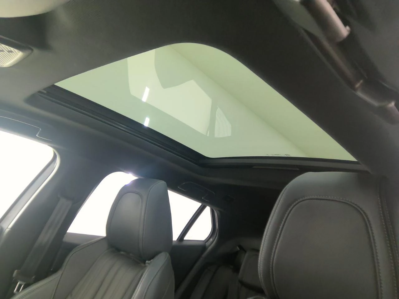 Hoofdafbeelding Peugeot e-2008