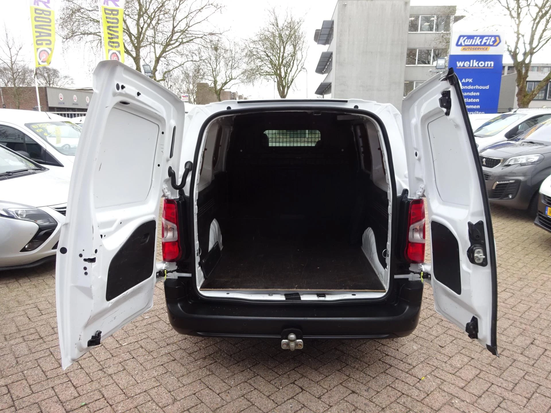 Hoofdafbeelding Peugeot Partner