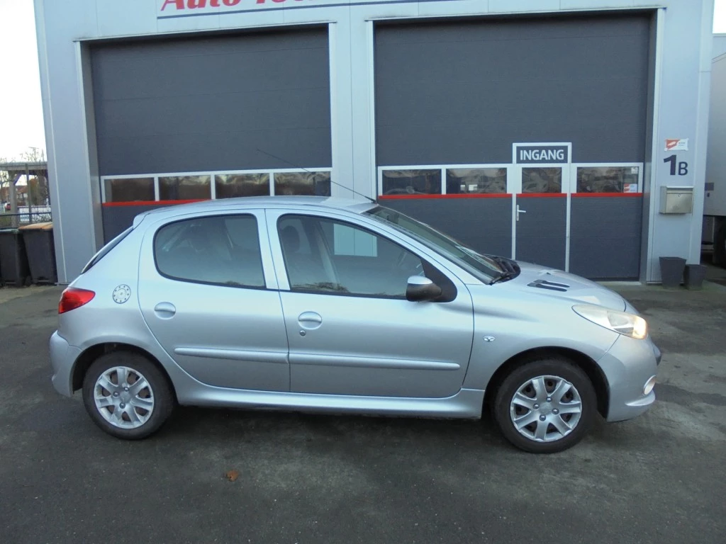 Hoofdafbeelding Peugeot 206+
