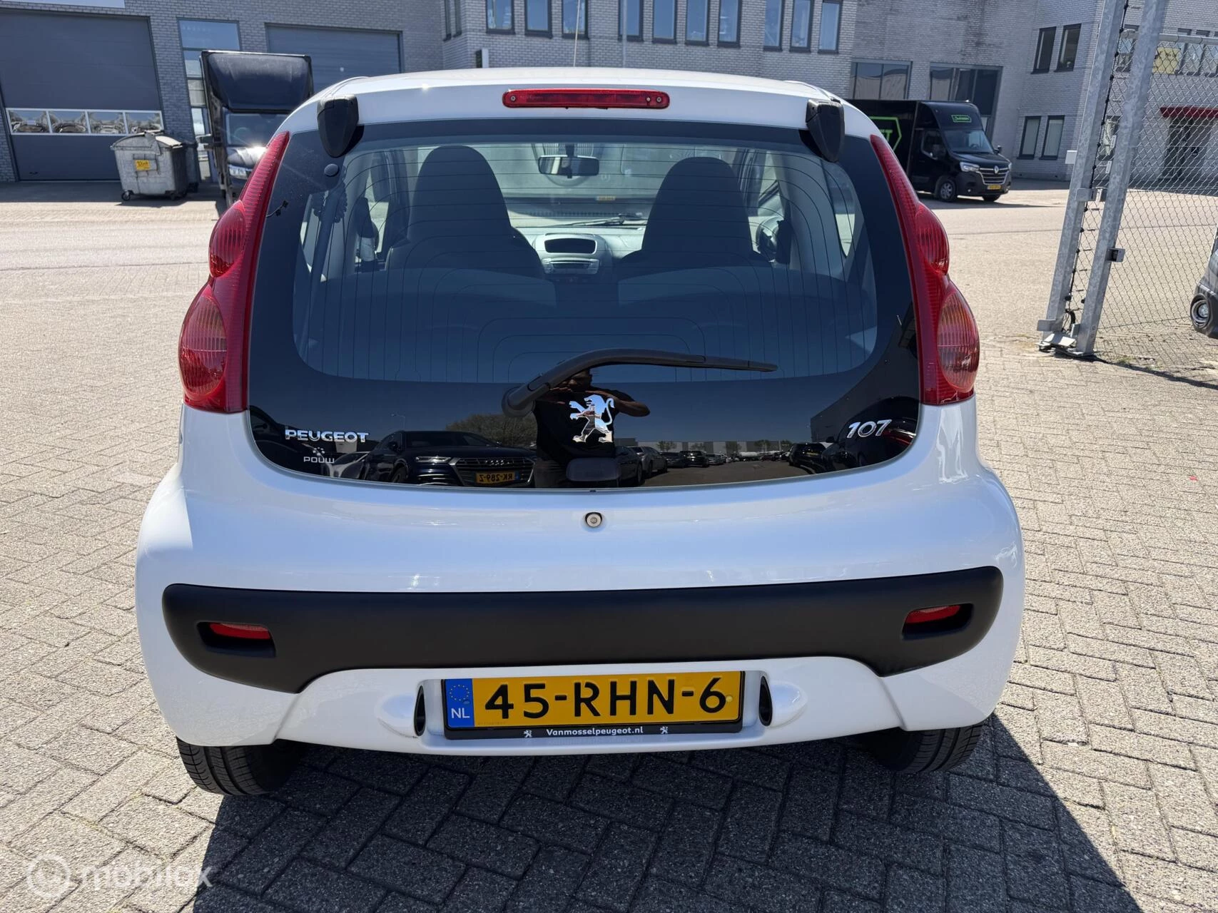 Hoofdafbeelding Peugeot 107