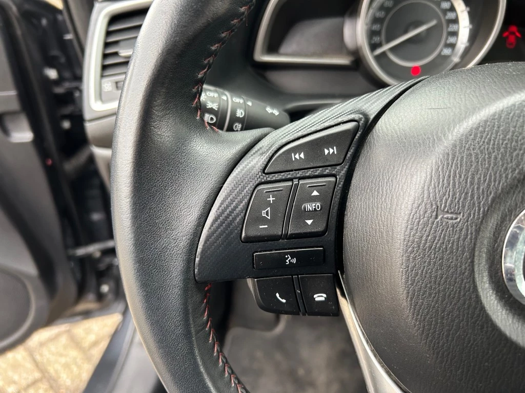 Hoofdafbeelding Mazda 3