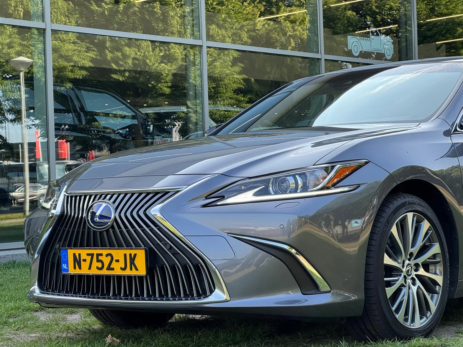 Hoofdafbeelding Lexus ES