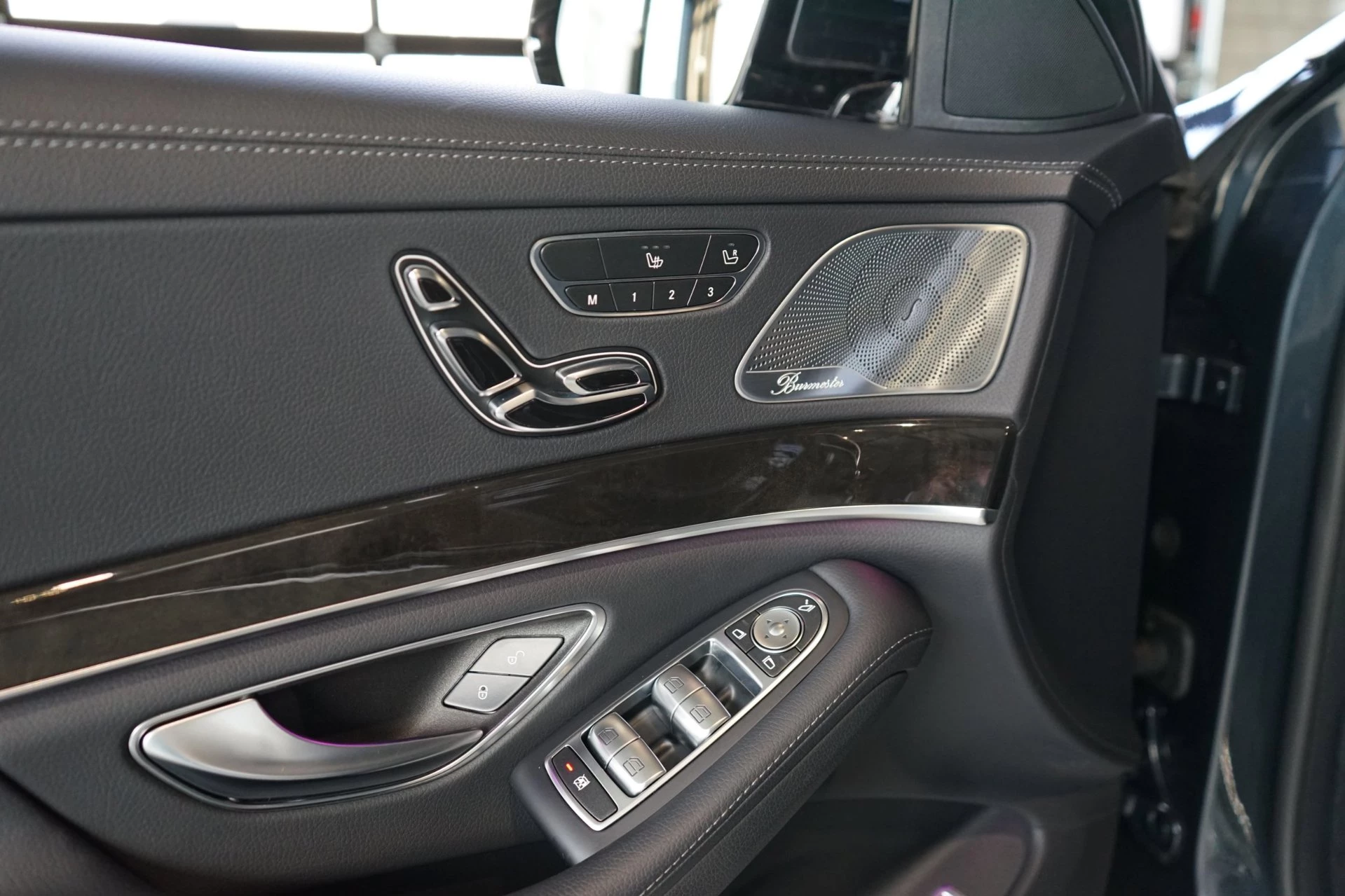 Hoofdafbeelding Mercedes-Benz S-Klasse