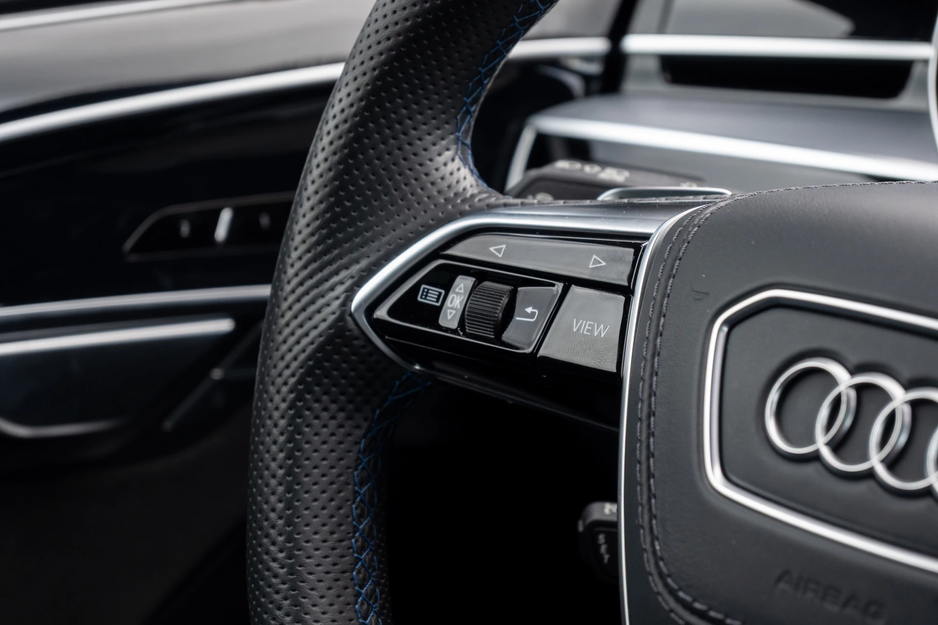 Hoofdafbeelding Audi A8