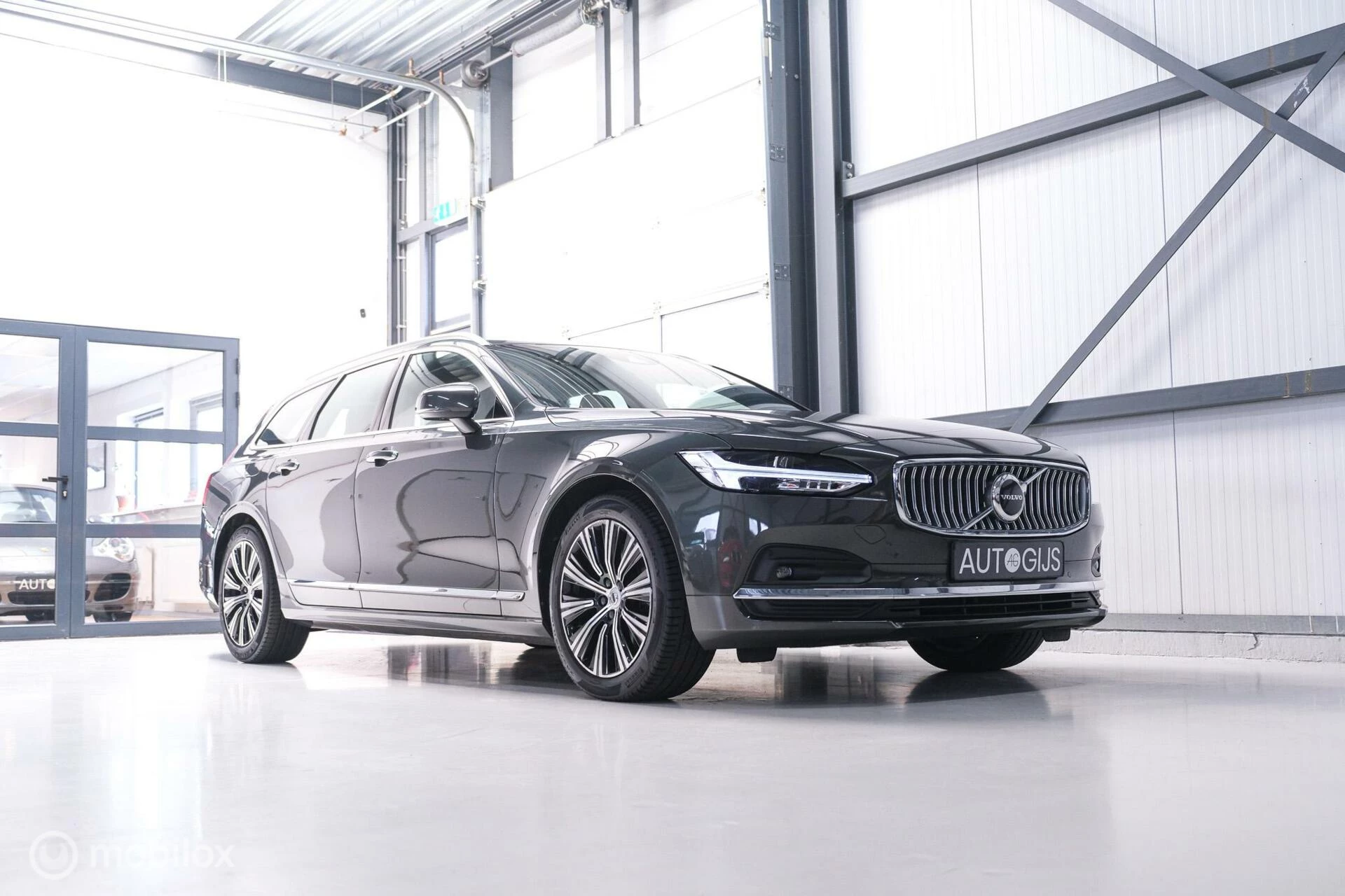 Hoofdafbeelding Volvo V90