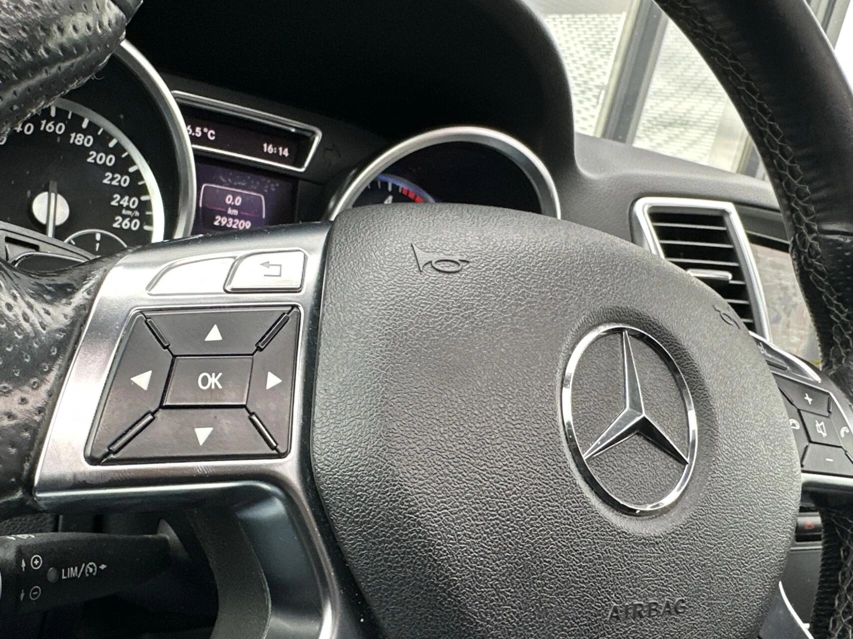 Hoofdafbeelding Mercedes-Benz M-Klasse