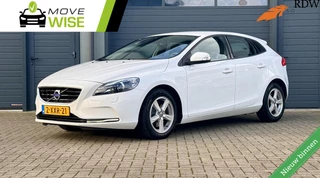 Volvo V40 T2 - 120pk Momentum | 121.000 km | Trekhaak Afnb. | Stoelverwarming | 1e eigenaar | Xenon |