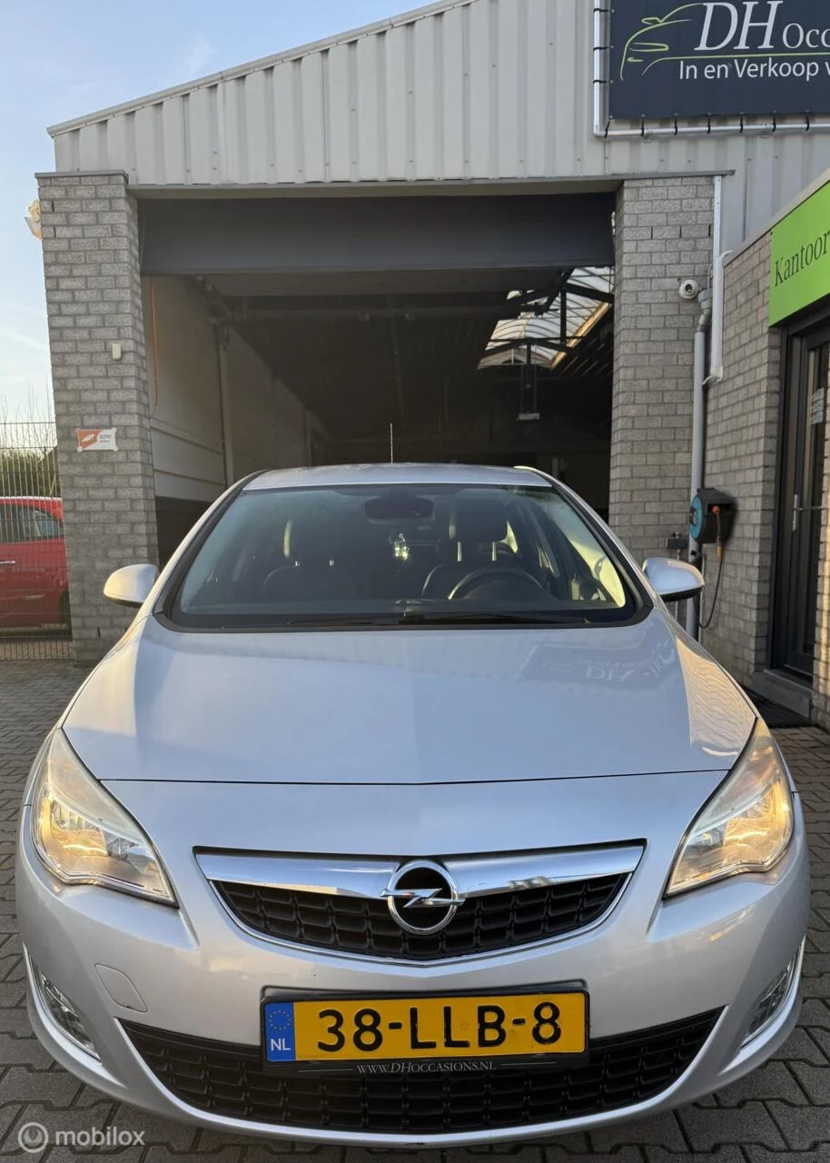 Hoofdafbeelding Opel Astra