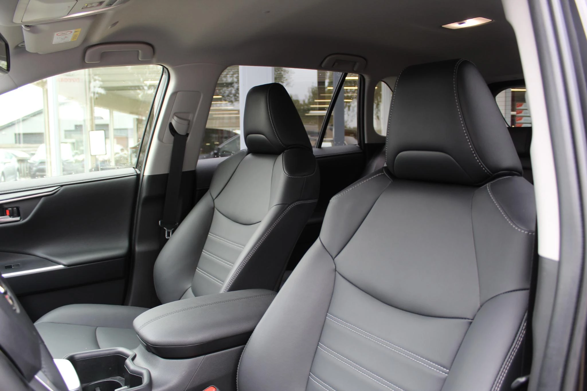 Hoofdafbeelding Toyota RAV4
