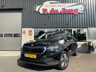 Škoda Karoq 1.5 TSI BUSINESS PLUS, Camera, Trekhaak elek, ACC, Stoelverw. Stuurverw. Carplay