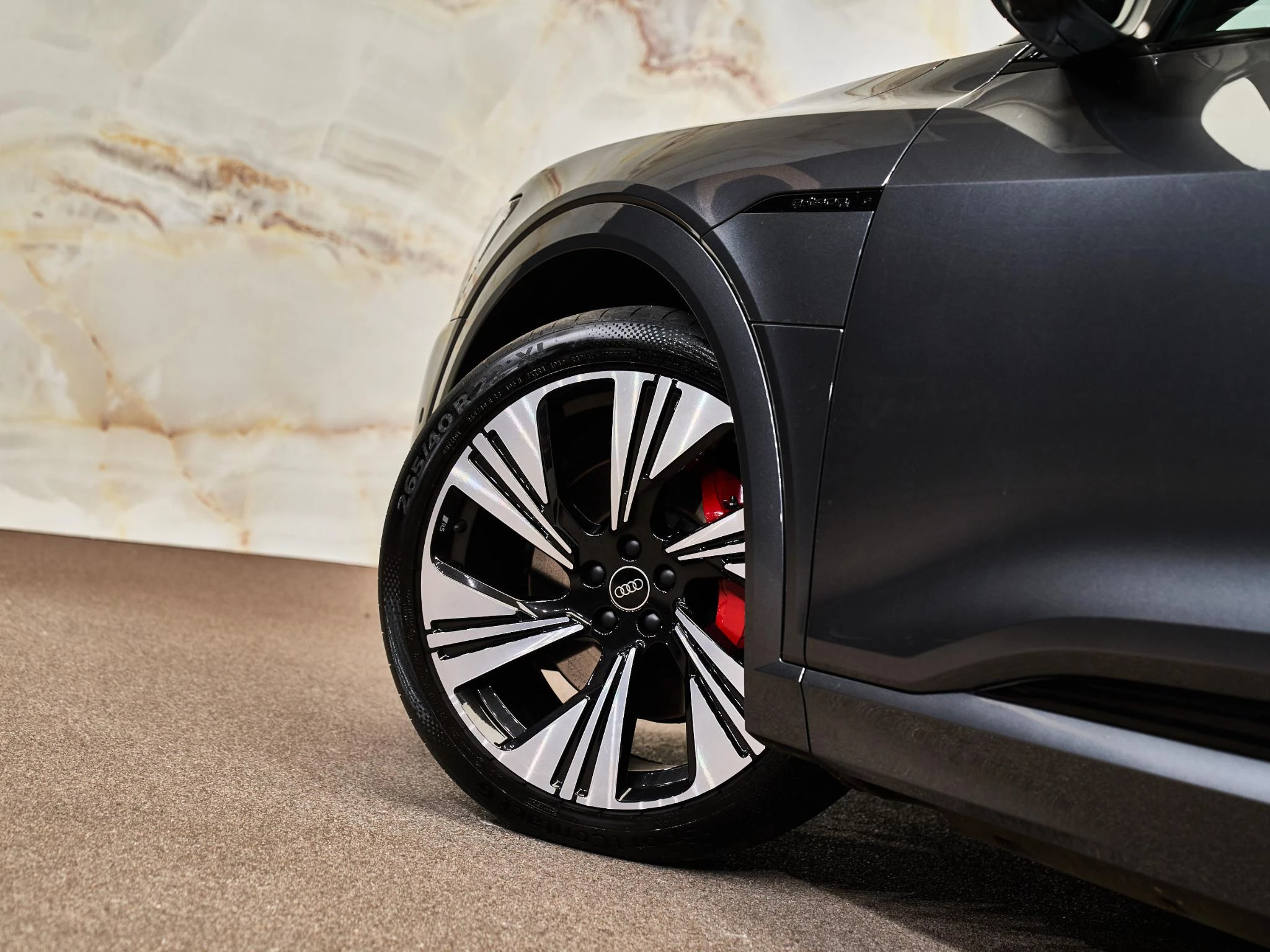 Hoofdafbeelding Audi Q8 Sportback e-tron