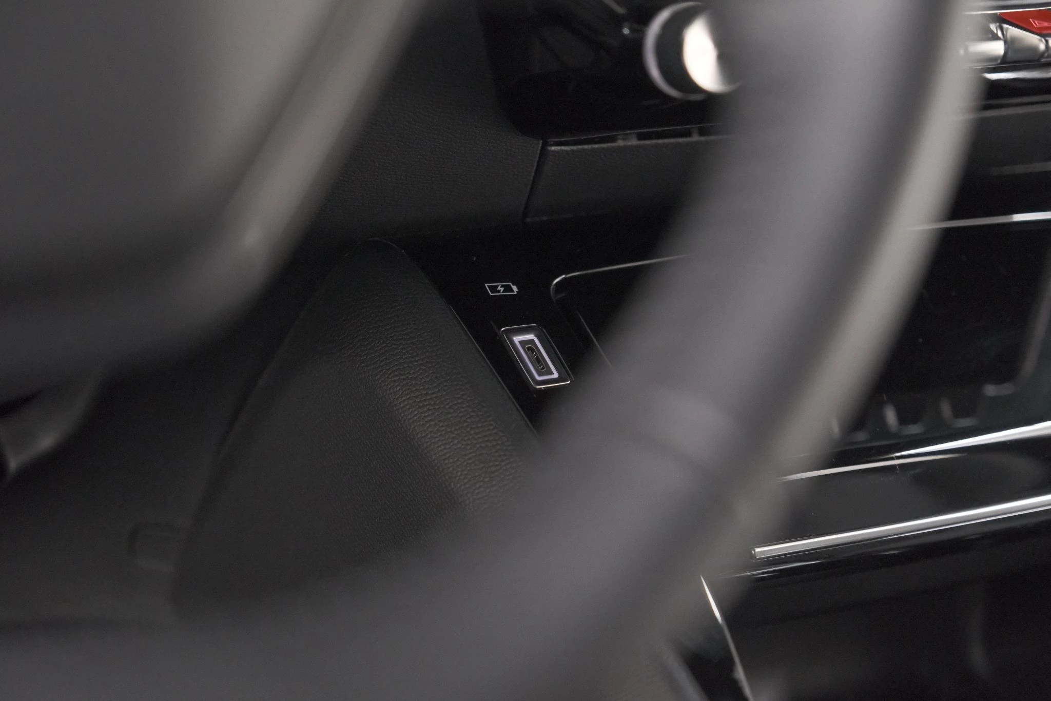 Hoofdafbeelding Peugeot e-2008