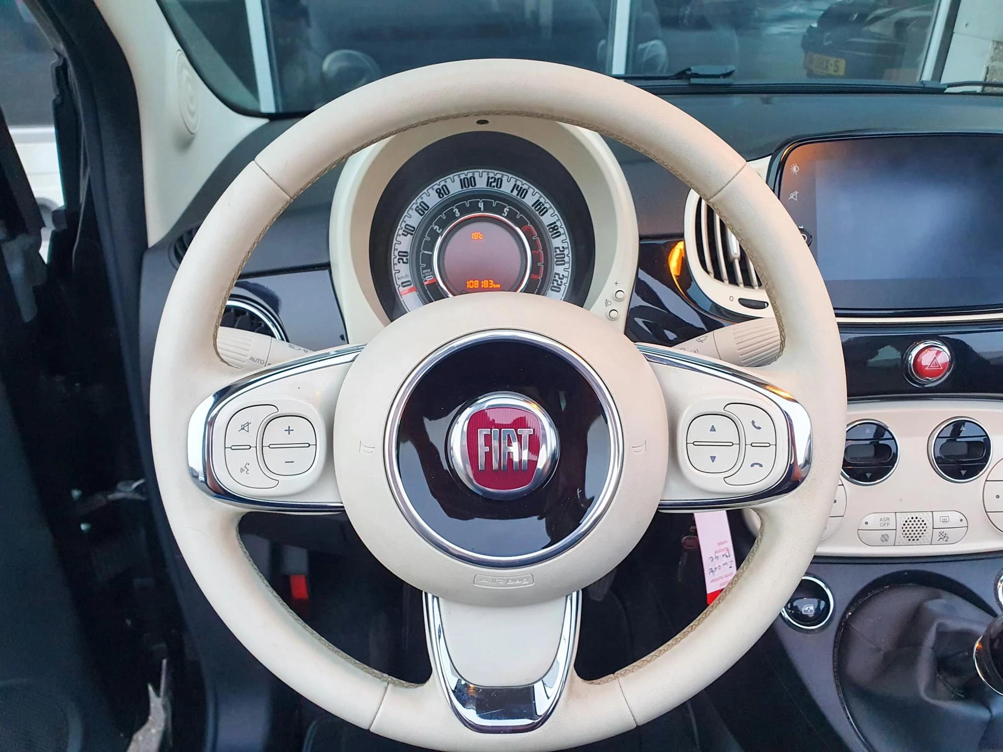 Hoofdafbeelding Fiat 500C