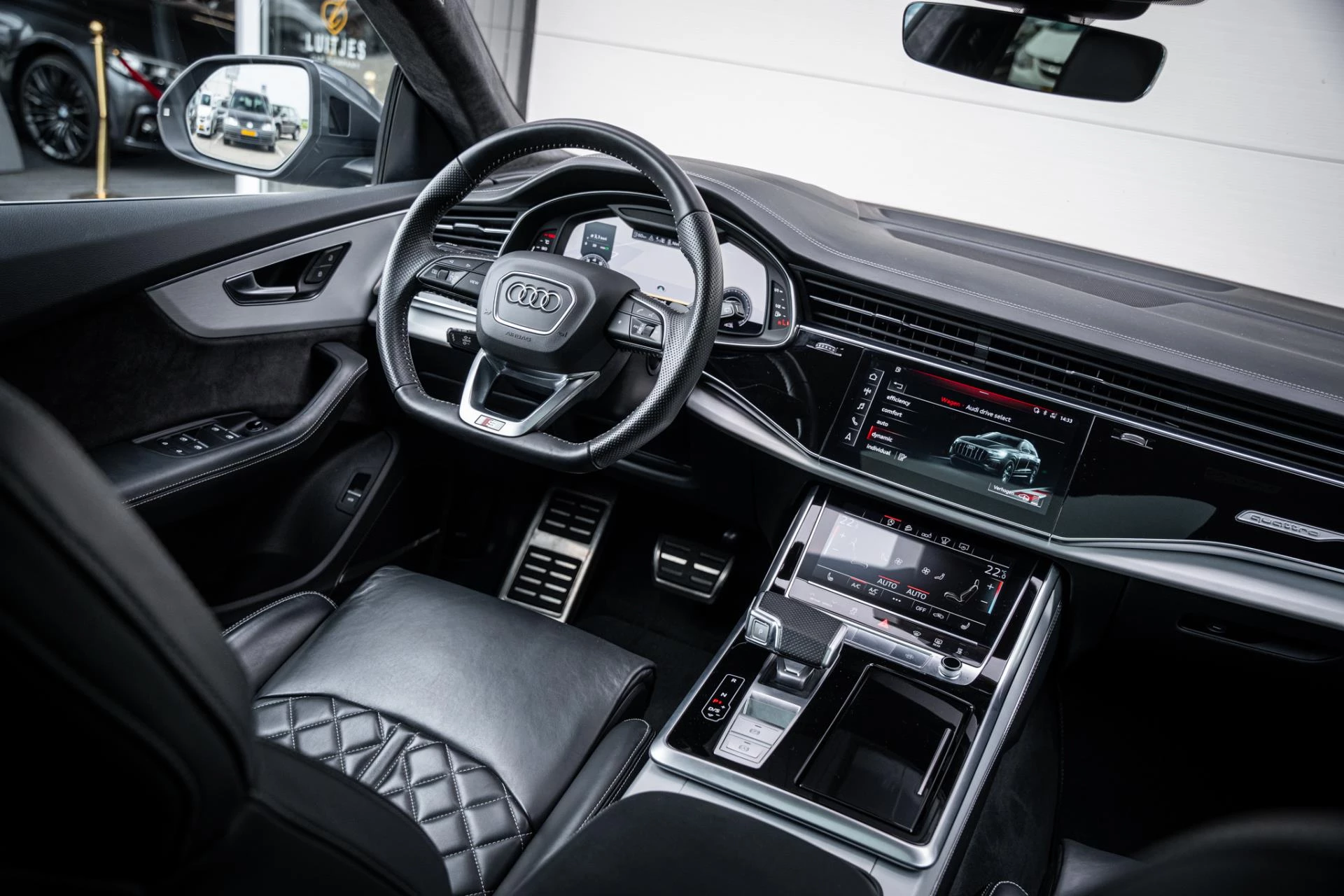 Hoofdafbeelding Audi Q8