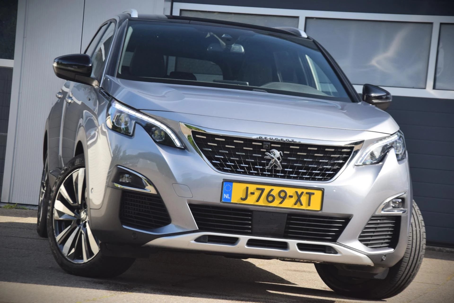 Hoofdafbeelding Peugeot 5008