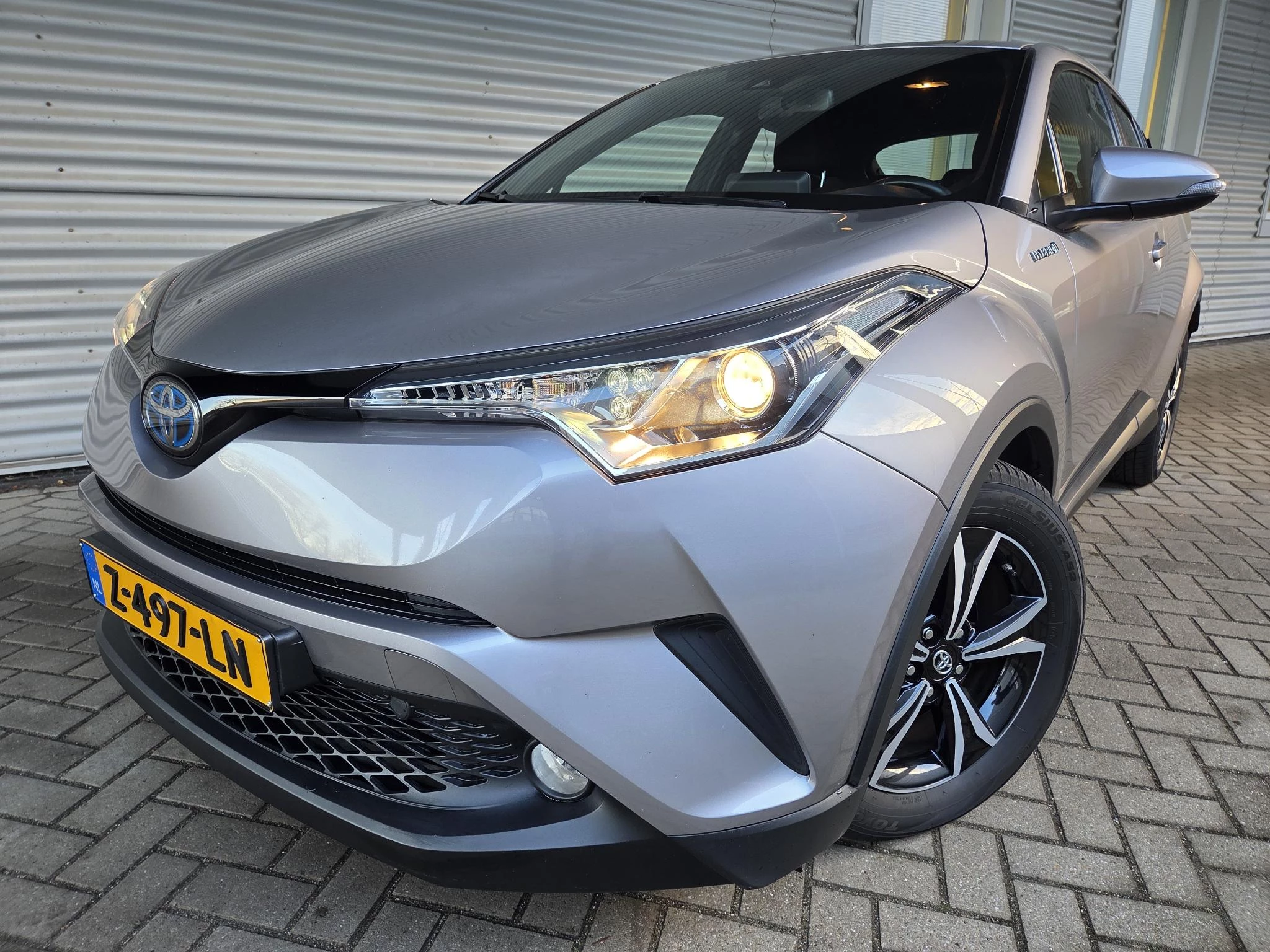 Hoofdafbeelding Toyota C-HR