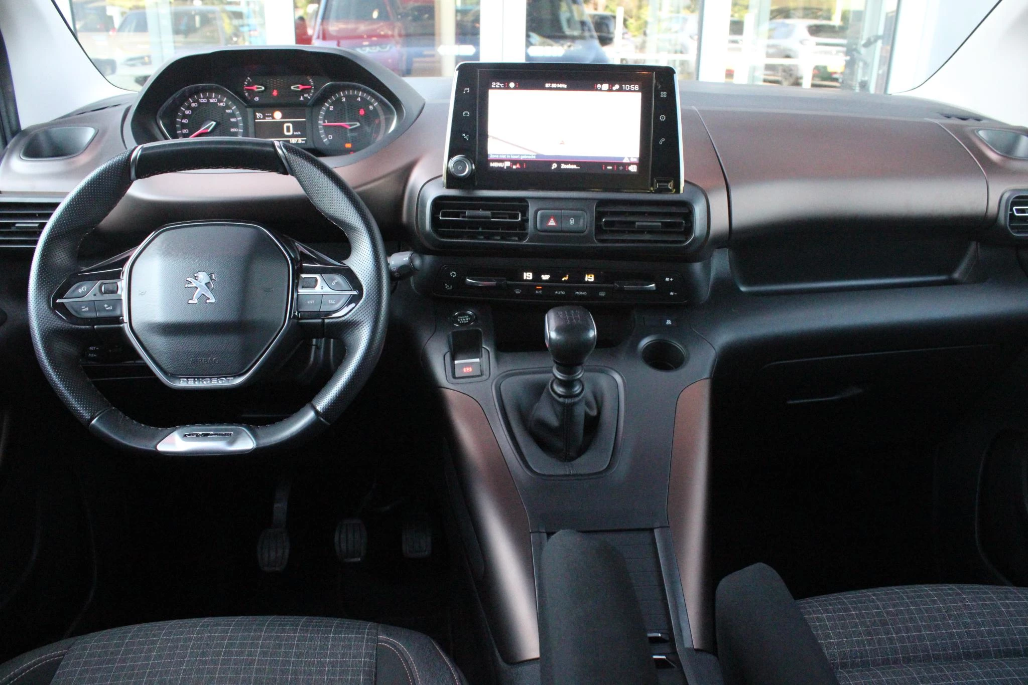 Hoofdafbeelding Peugeot Rifter