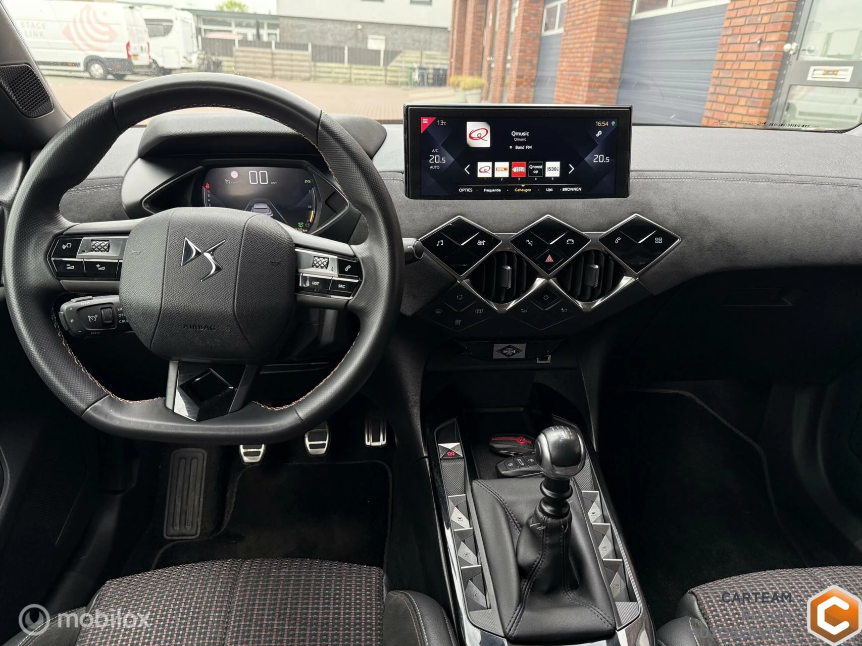 Hoofdafbeelding DS DS 3