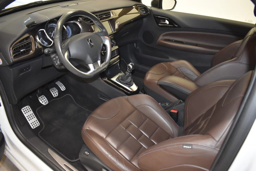 Hoofdafbeelding DS DS 3