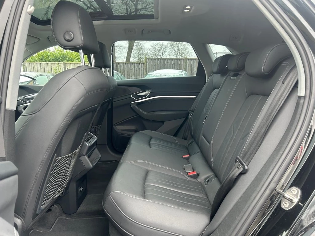 Hoofdafbeelding Audi e-tron