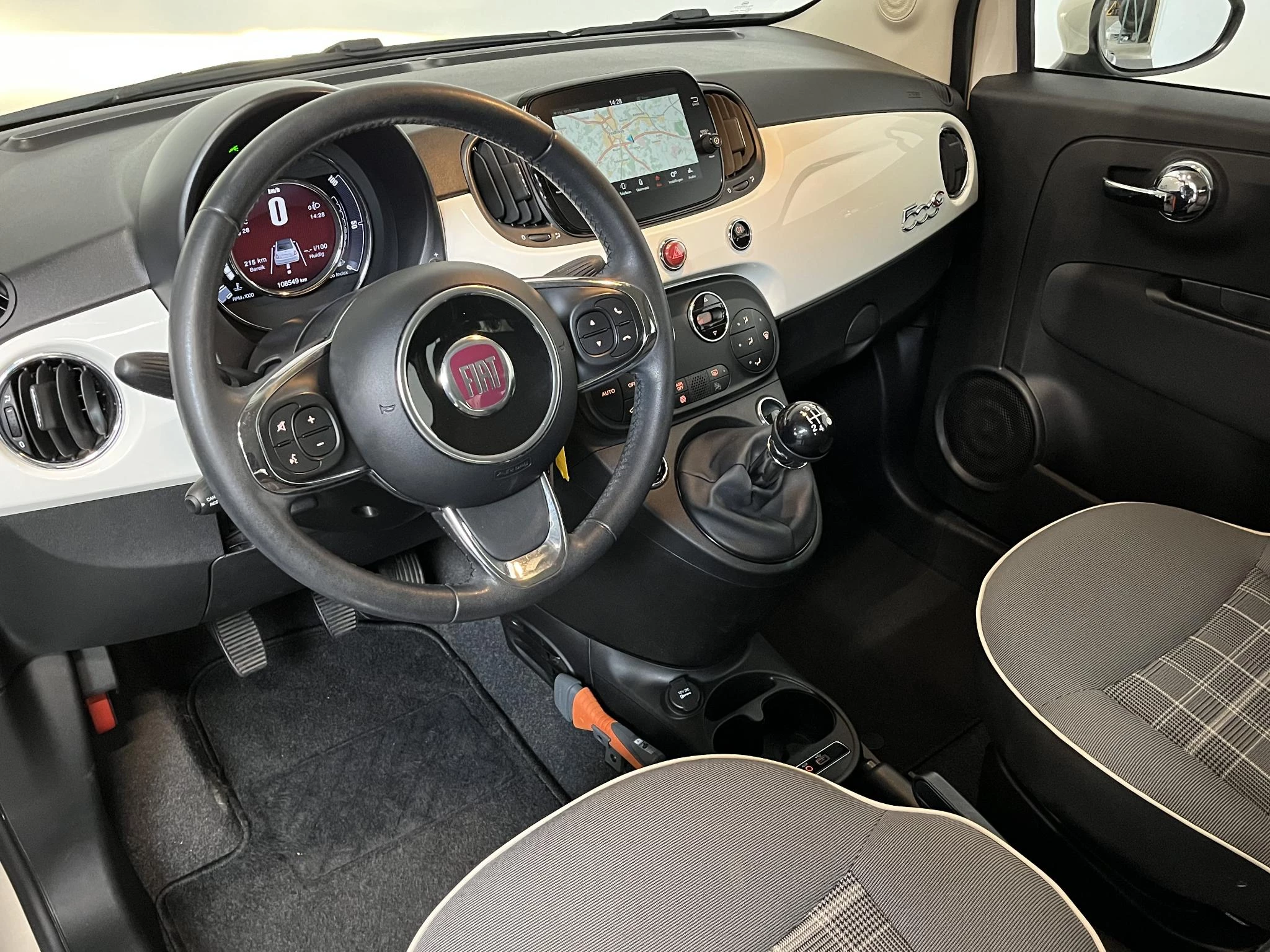Hoofdafbeelding Fiat 500C