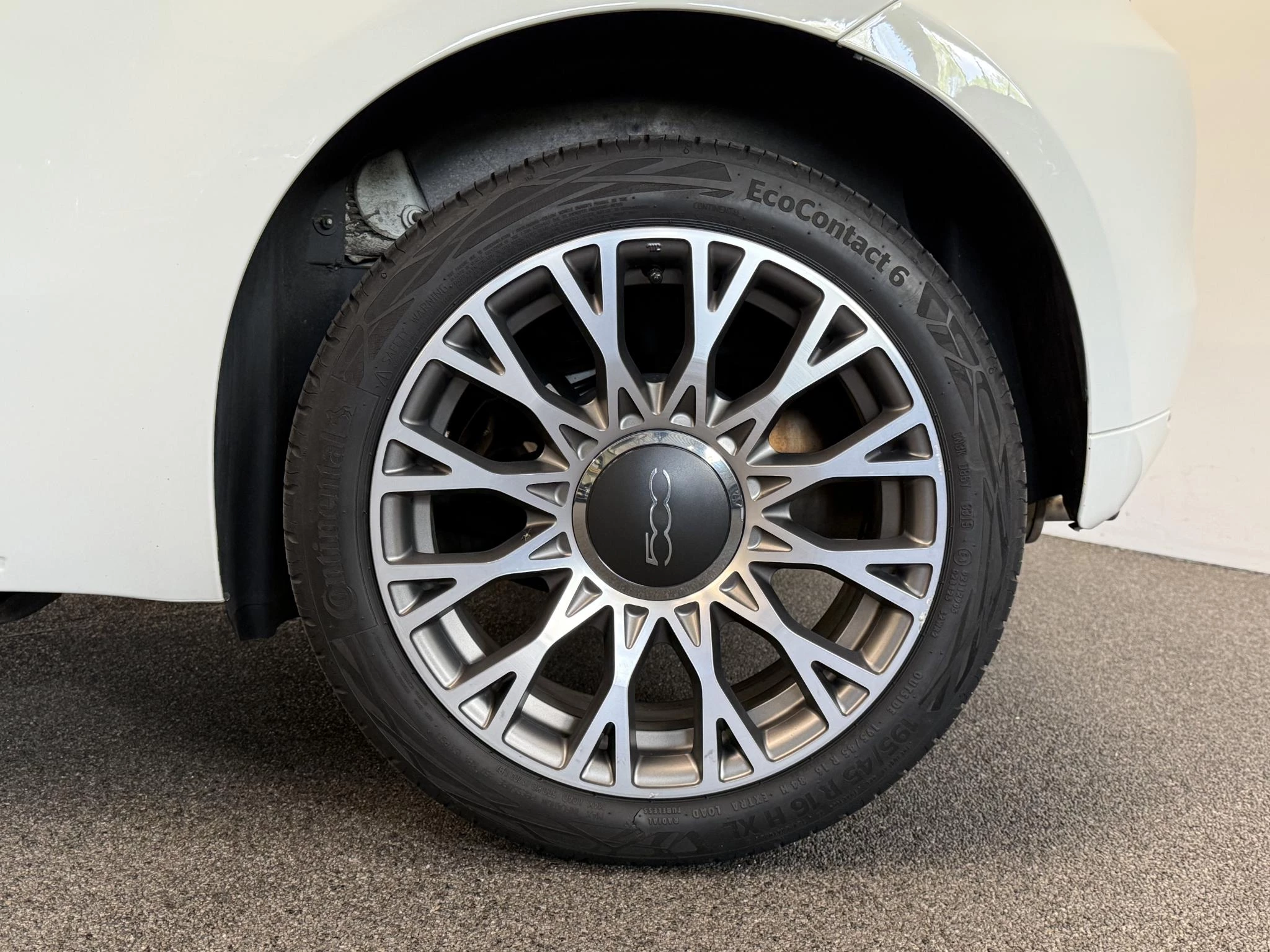 Hoofdafbeelding Fiat 500C