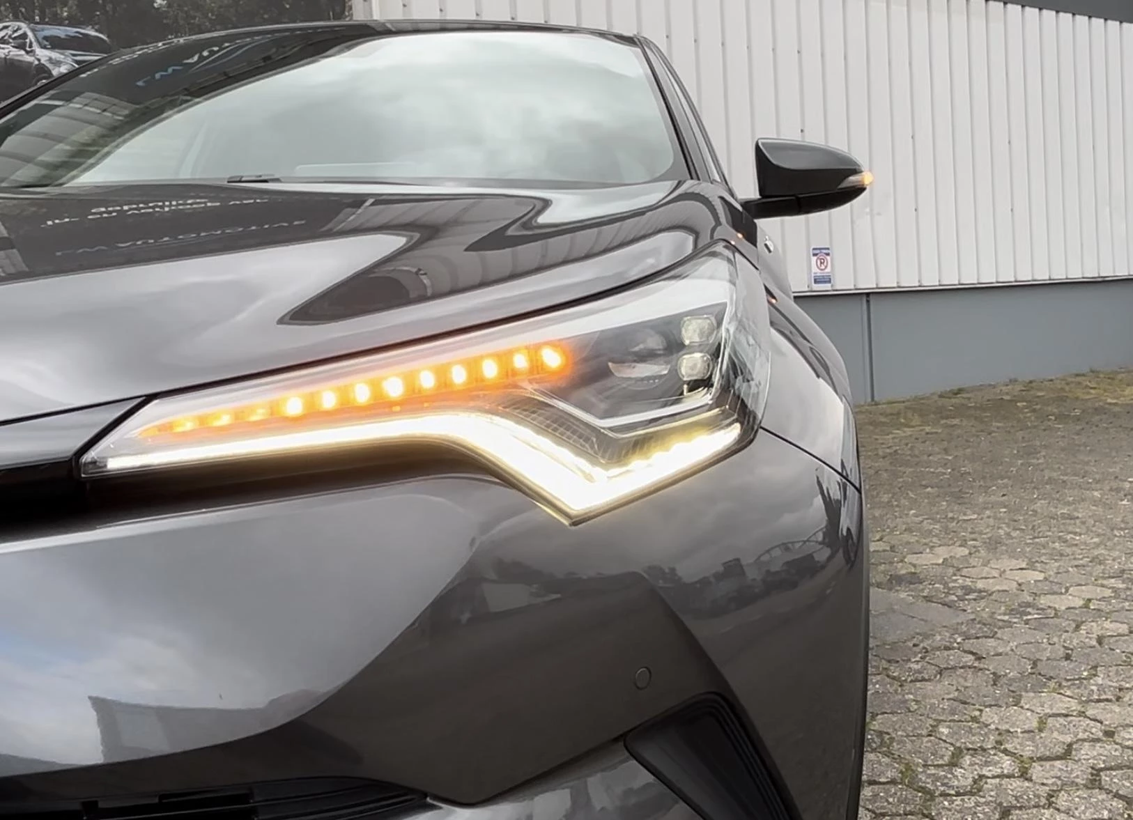 Hoofdafbeelding Toyota C-HR