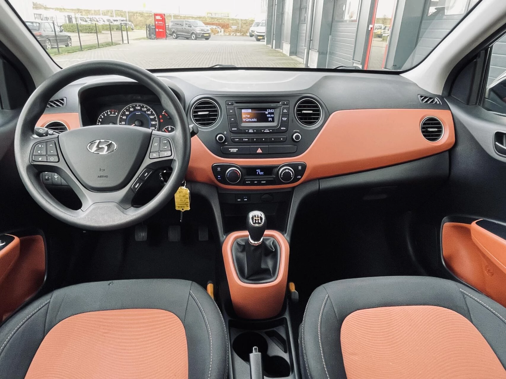 Hoofdafbeelding Hyundai i10