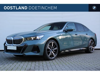 BMW 5 Serie 550e xDrive M Sport Automaat / Panoramadak / Adaptief onderstel professional / Bowers & Wilkins / Stoelventilatie / Comfort Access / Adaptieve LED / Stoelverwarming