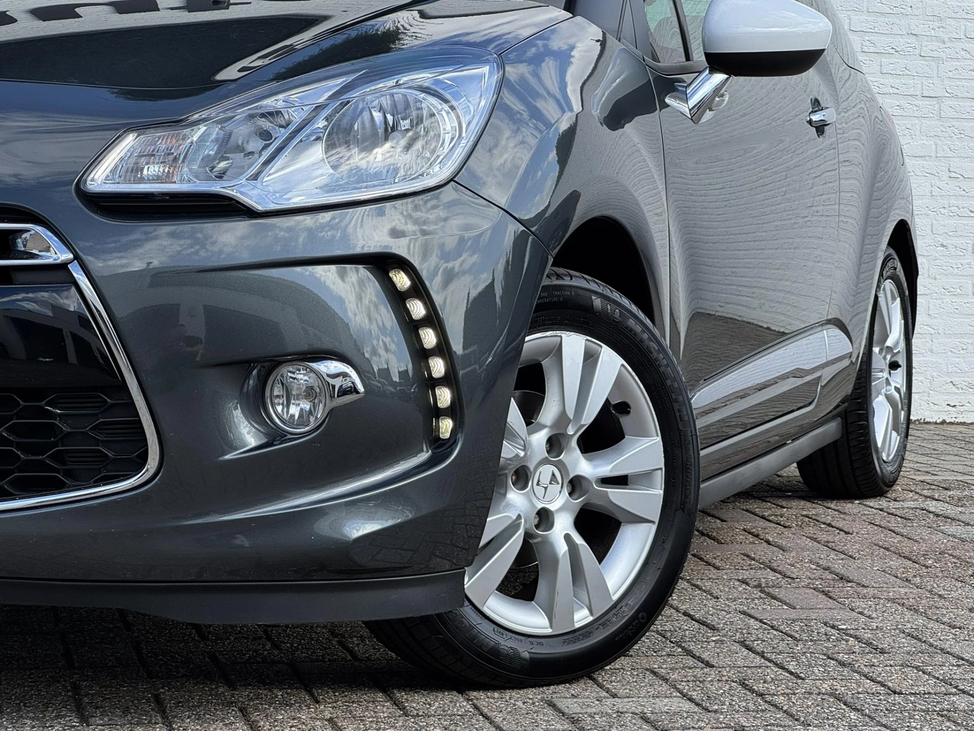 Hoofdafbeelding DS DS 3