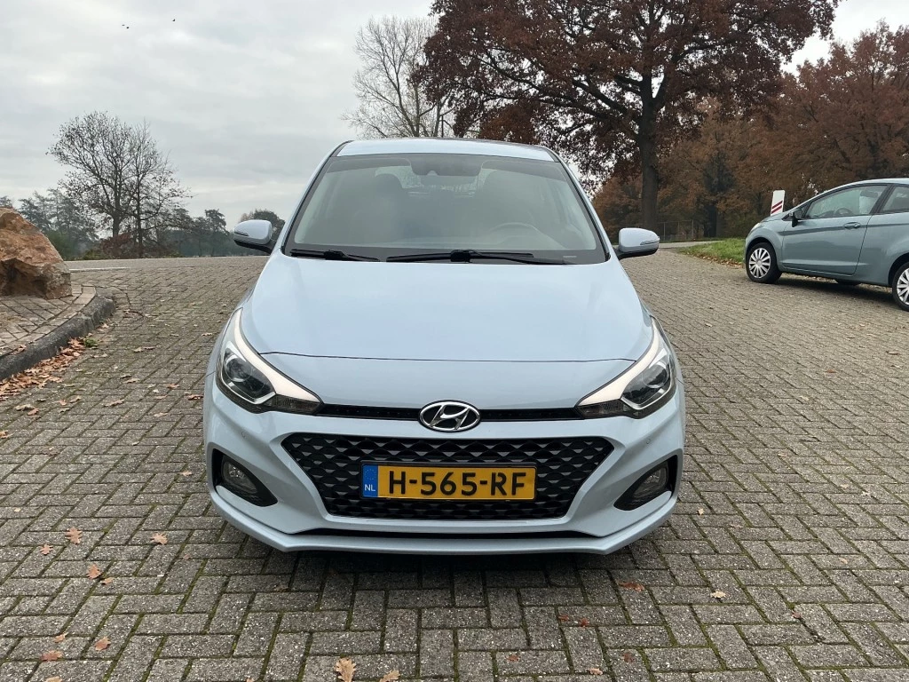 Hoofdafbeelding Hyundai i20