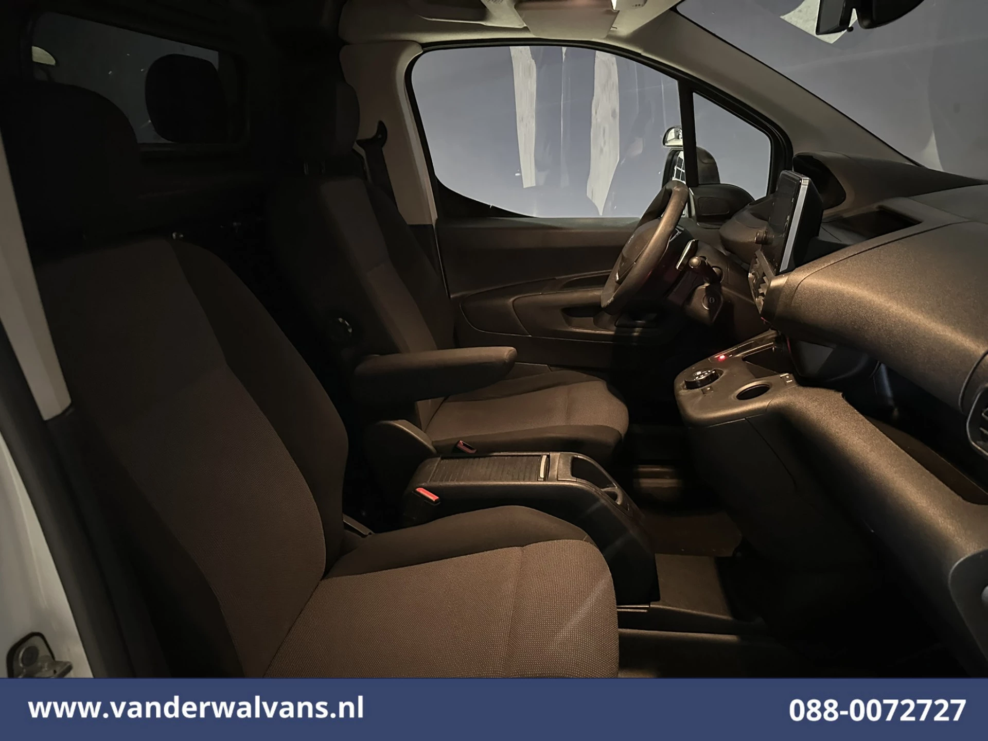 Hoofdafbeelding Peugeot Partner