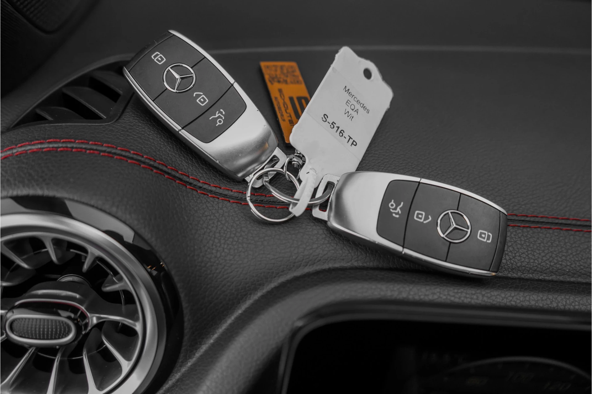 Hoofdafbeelding Mercedes-Benz EQA