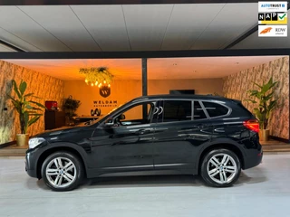 Hoofdafbeelding BMW X1 BMW X1 XDrive20i Executive Garantie Camera StoelVW Elek Achterklep PDC Cruise Navi Clima Led Lane All Season Rijklaar