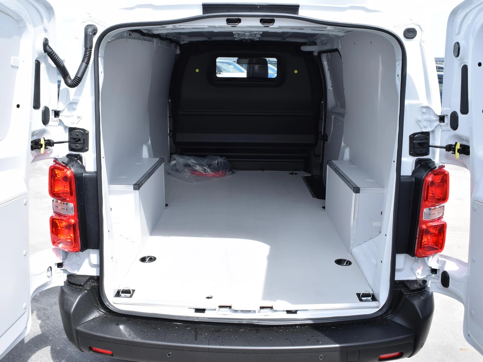 Hoofdafbeelding Opel Vivaro-e