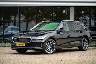Škoda Superb Combi 1.5 TSI PHEV Laurin & Klement | HUD | Leder | Adapt. Cruise | DCC | Matrix LED | Canton Audio