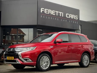 Mitsubishi Outlander 2.4 PHEV INSTYLE+ 4WD PANODAK DESIGNO-LEDER NAVI CAMERA-360 APPLE-CARPLAY LED LMV PDC
