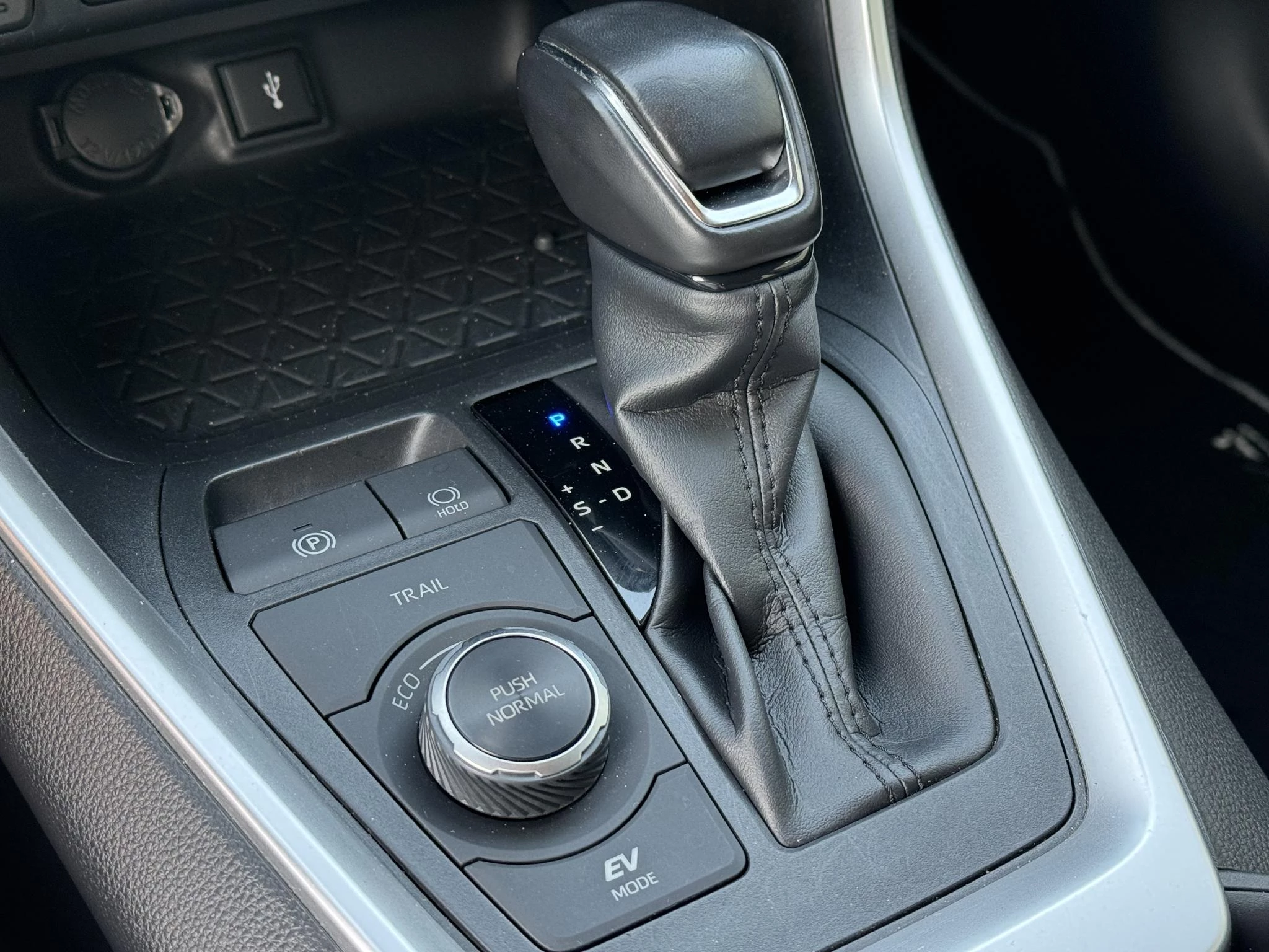 Hoofdafbeelding Toyota RAV4