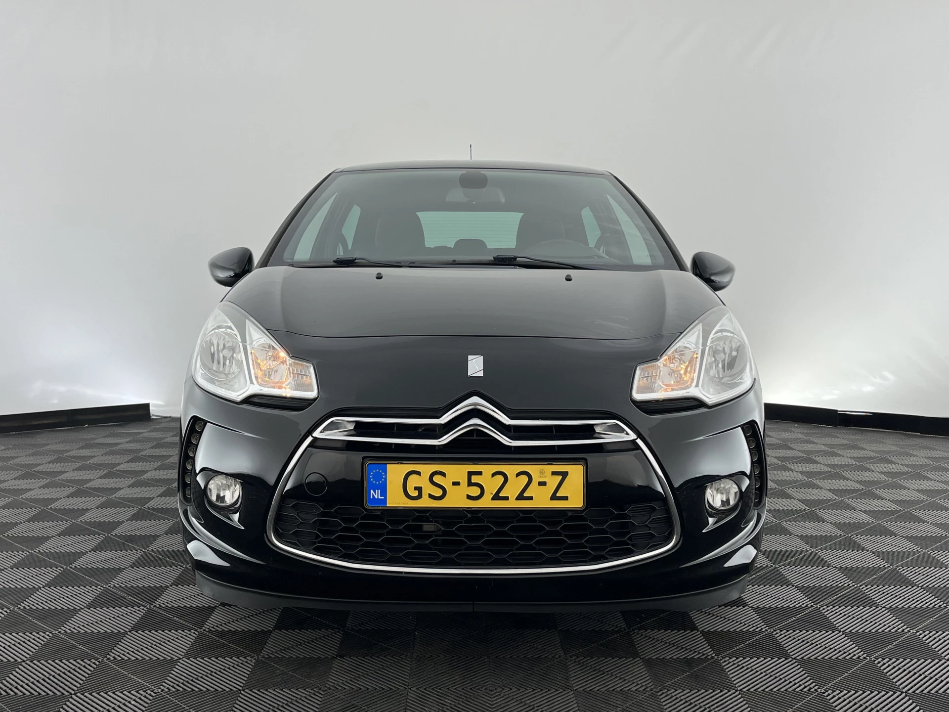 Hoofdafbeelding DS DS 3