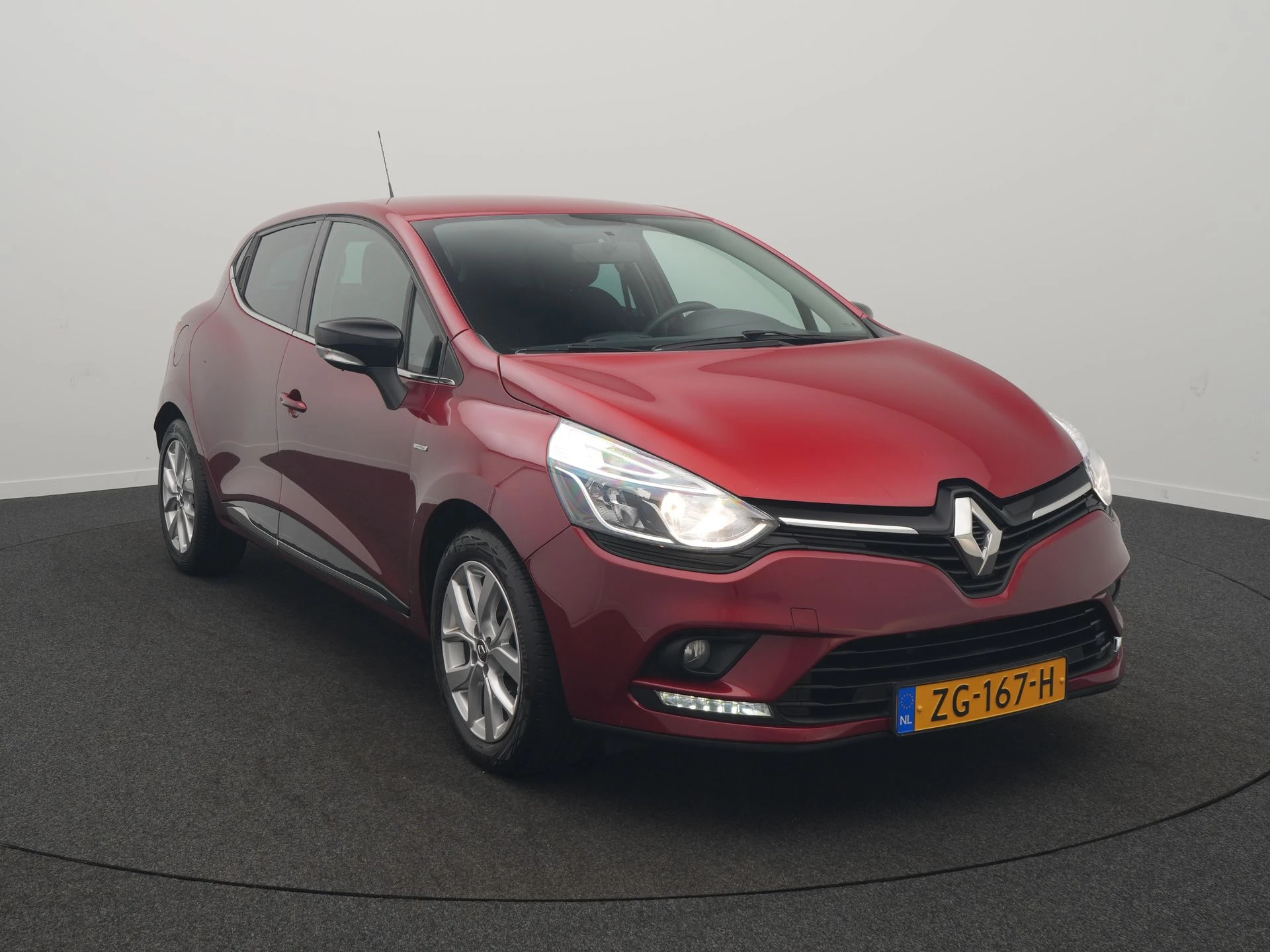 Hoofdafbeelding Renault Clio